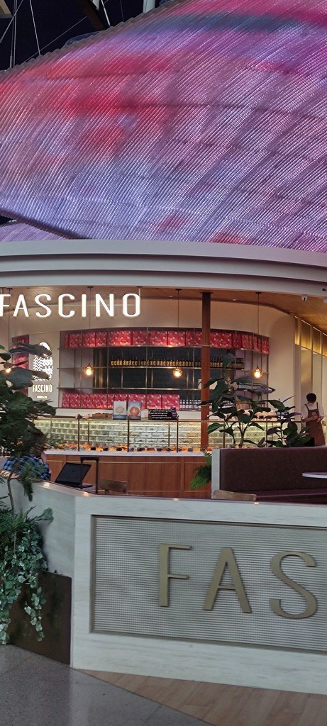 浦东机场手机拍