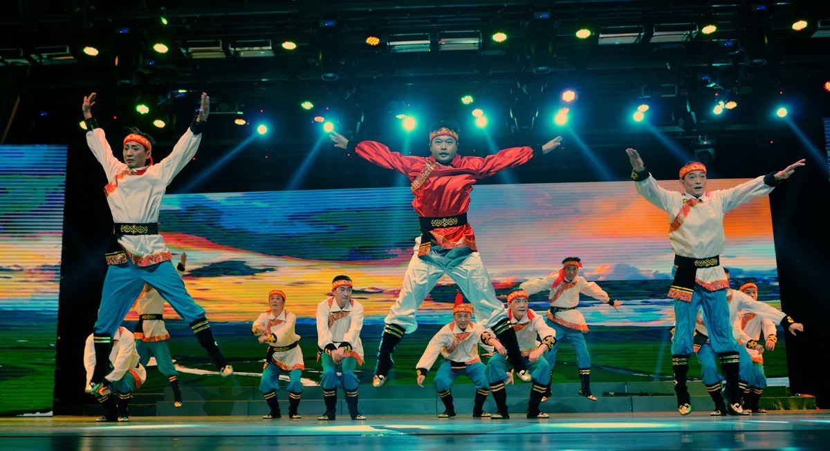 湖北省老年大学舞蹈团部分精彩演出