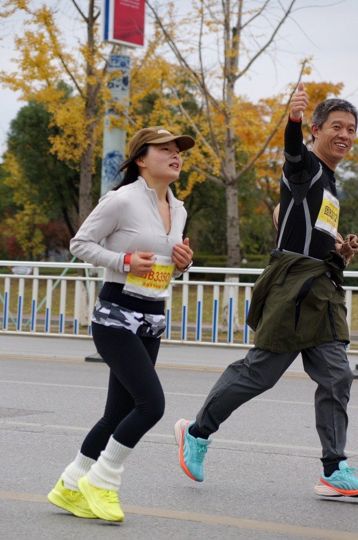 马拉松比赛抓拍〖一〗