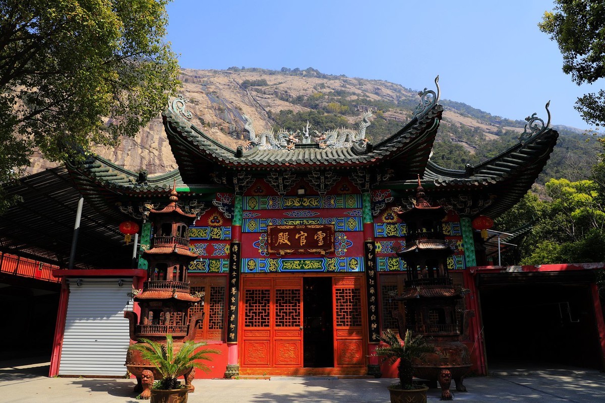 龙湾东篱下水仙宫