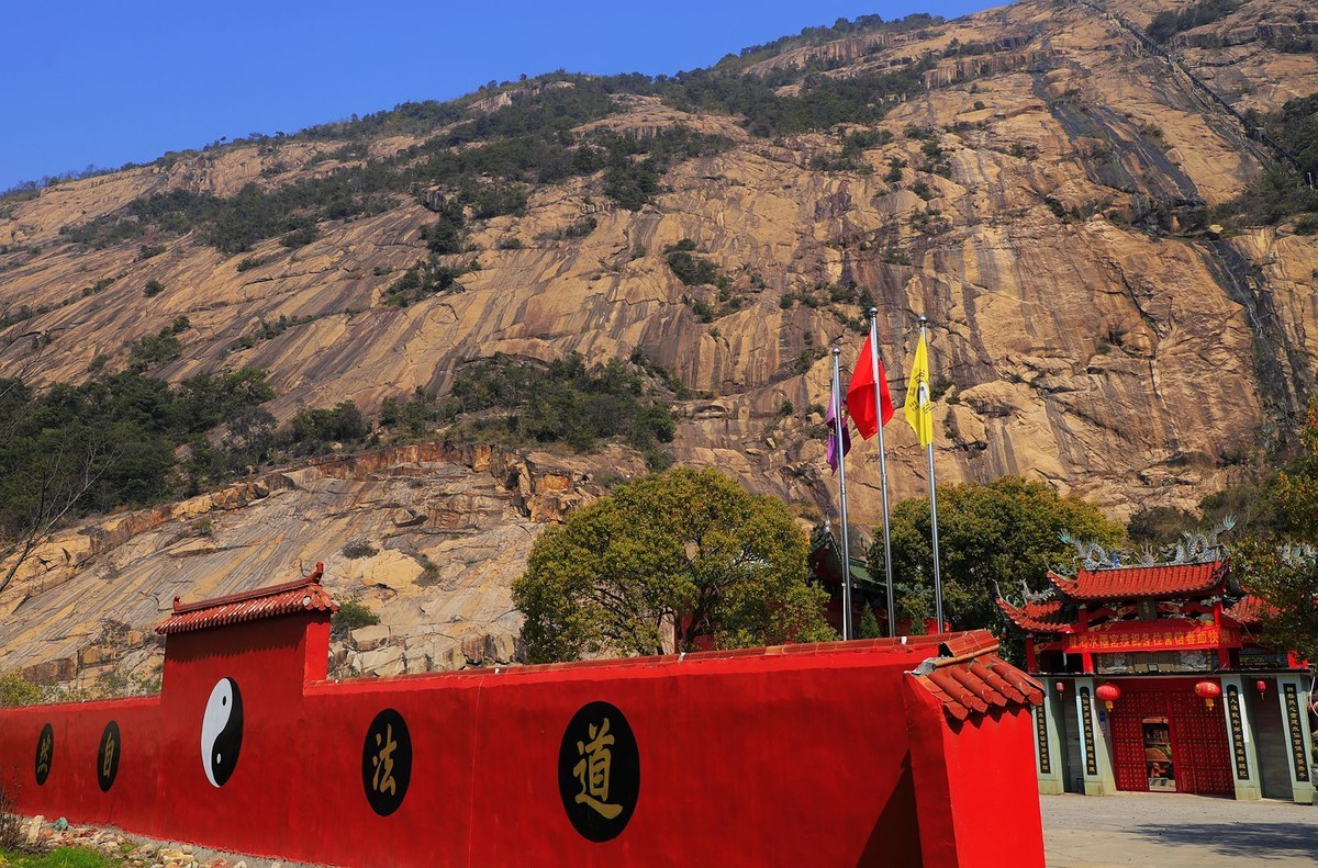 龙湾东篱下水仙宫