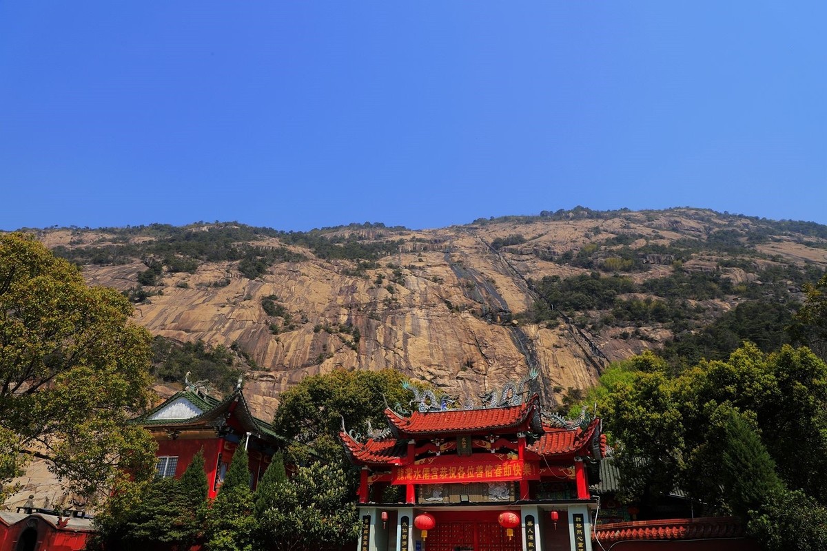 龙湾东篱下水仙宫