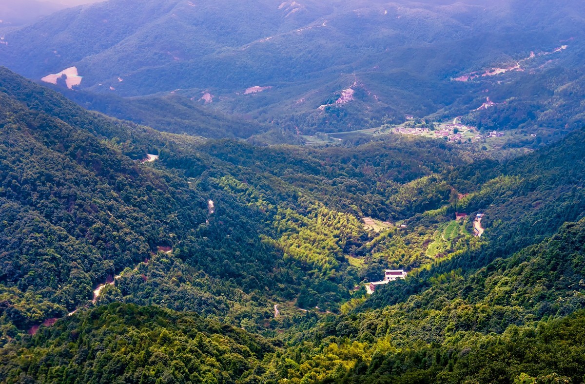 红色老区赣州峰山
