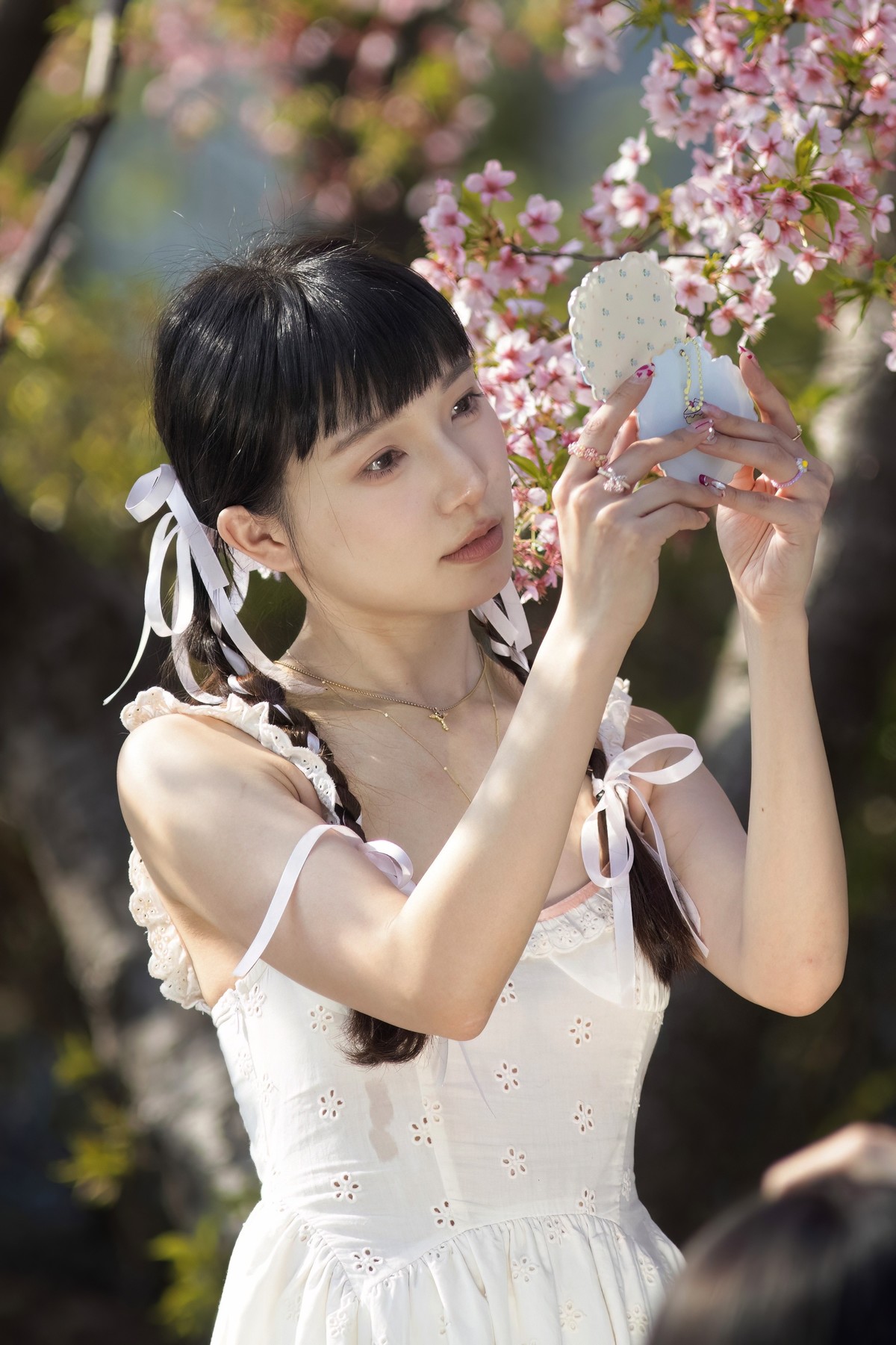 白吊带裙mm（试用 Topaz Photo AI）樱花树旁留个影系列03