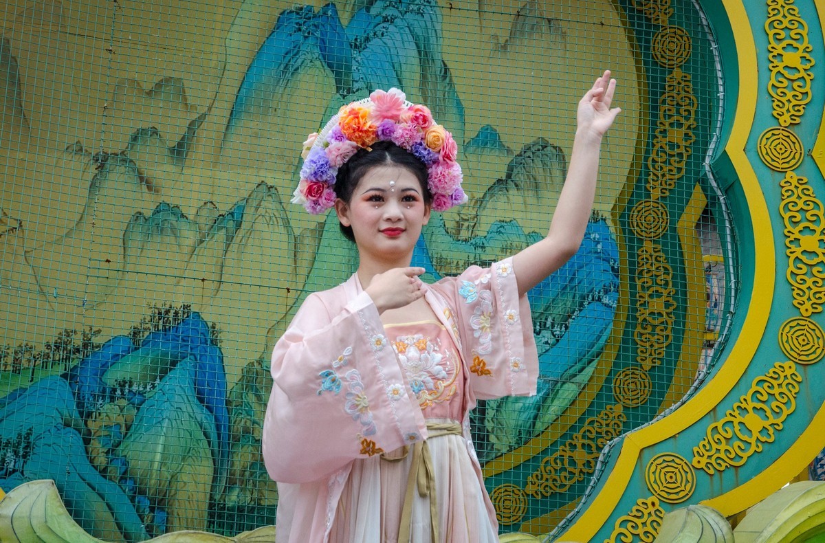 灯会演出人像（二十）