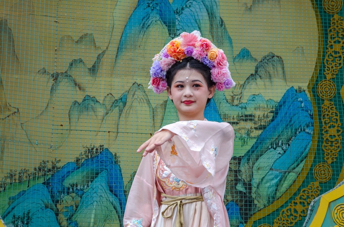 灯会演出人像（二十）