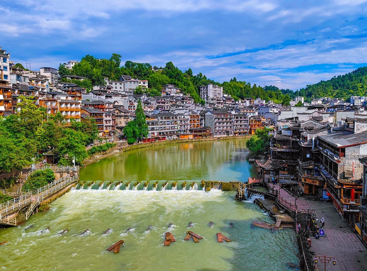 蜀滇黔渝鄂骑游随拍14——凤凰古城