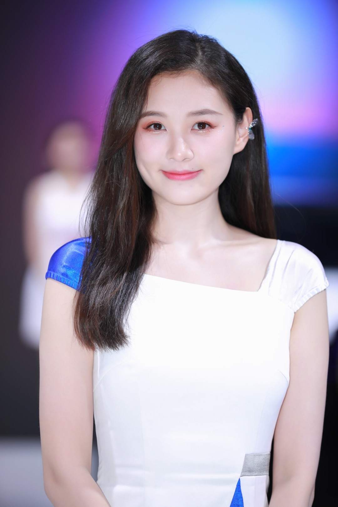 希望哪位买了R6-2的大师发表一下原图看看