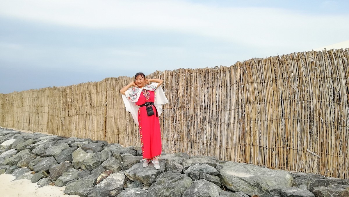 人在海湾之--“阿布扎比”海滩纪实