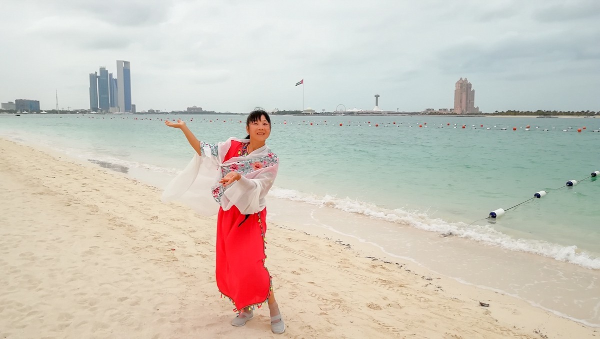 人在海湾之--“阿布扎比”海滩纪实
