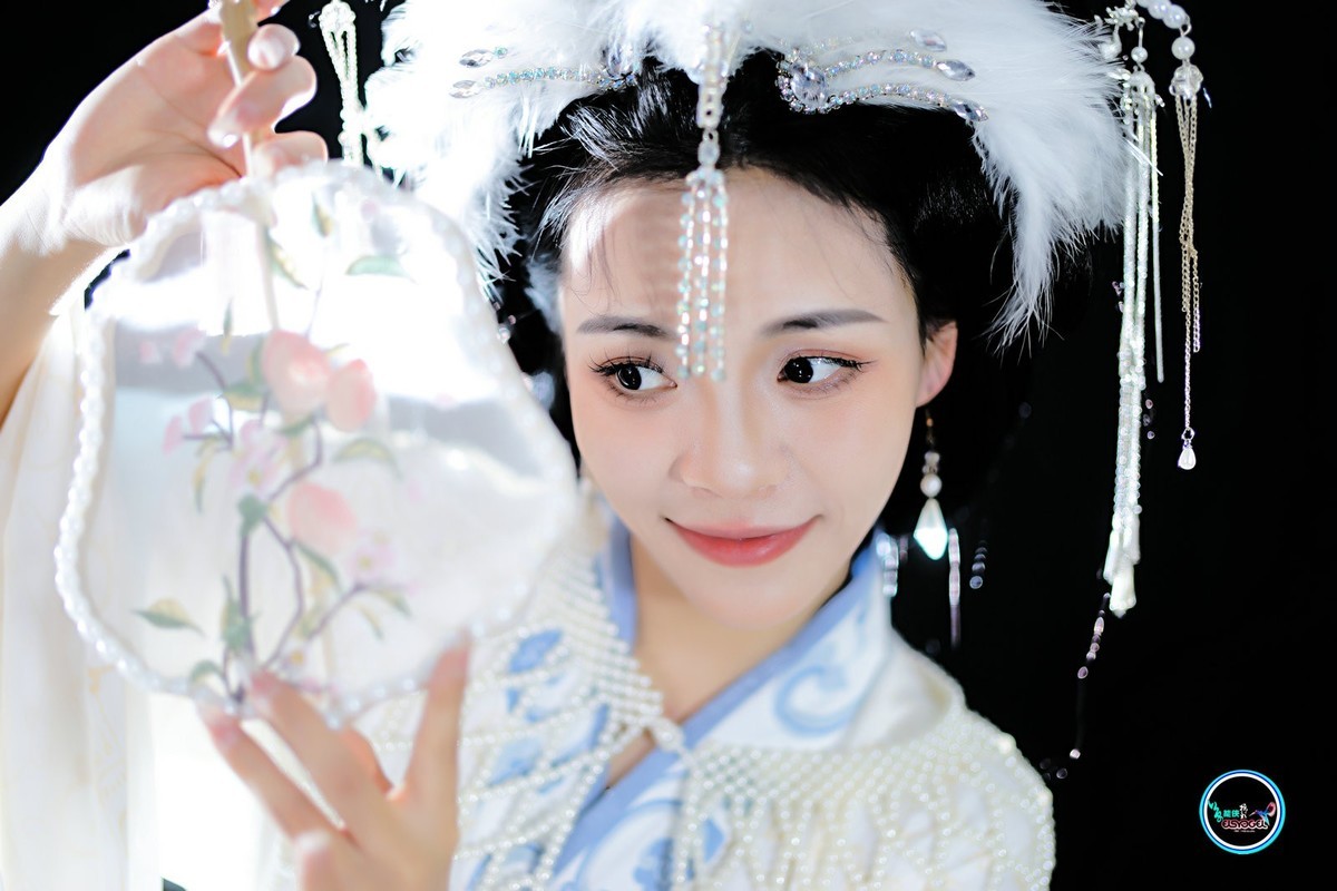 【柔情女儿国王】---佳佳