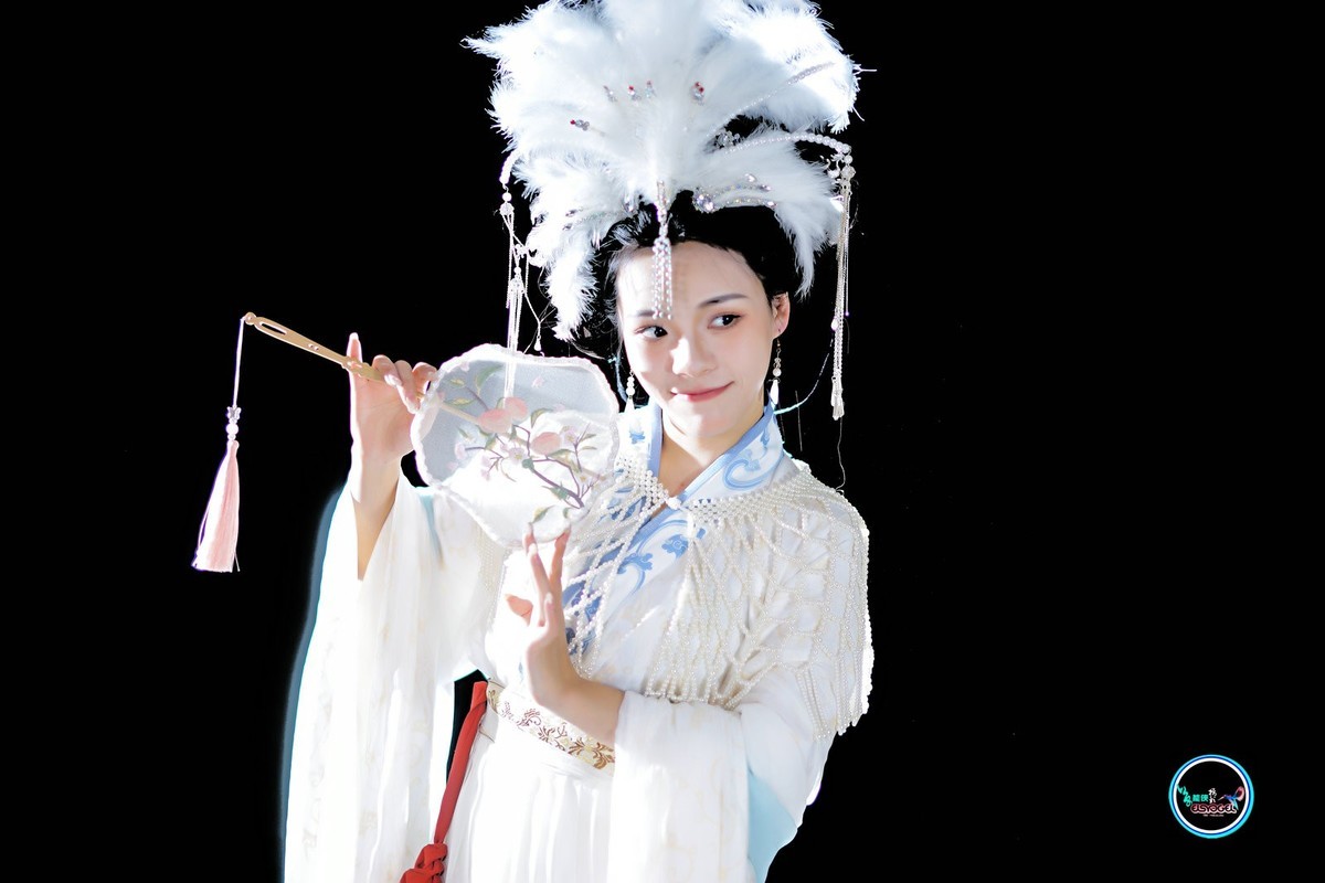 【柔情女儿国王】---佳佳