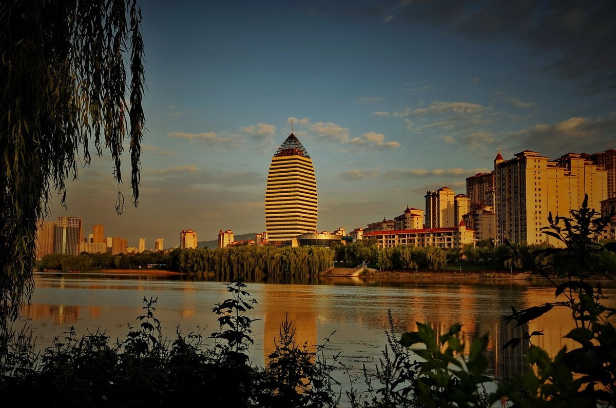 太子河畔的早晨