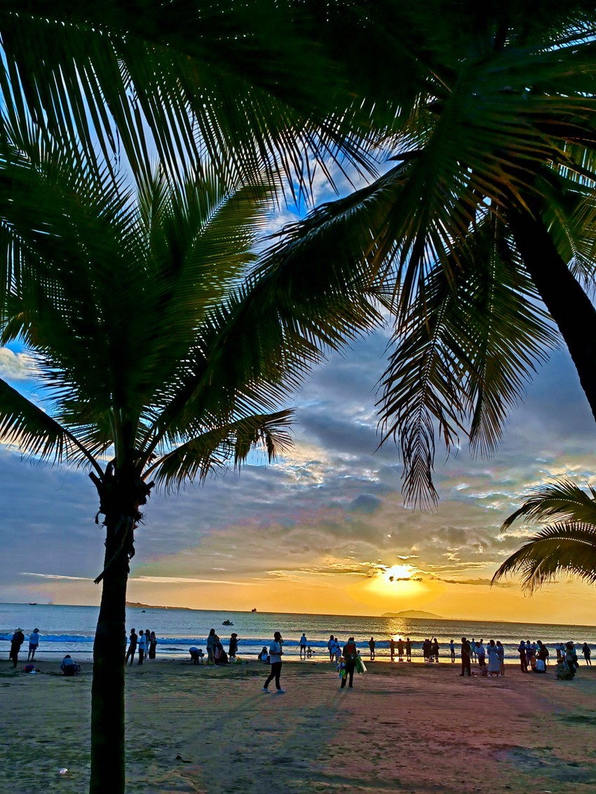 三亚椰梦长廓夕阳231218(2)