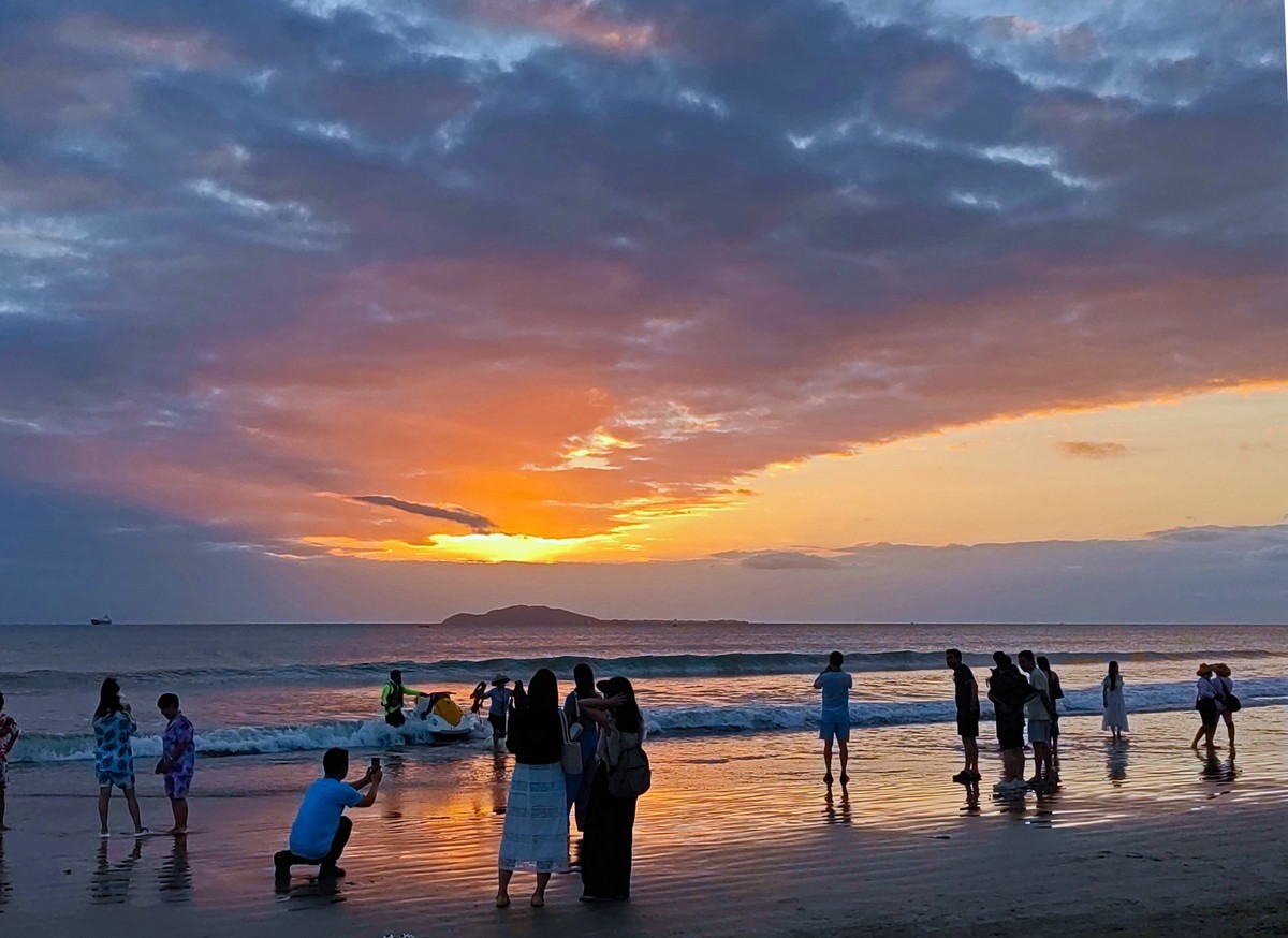 三亚椰梦长廓夕阳231218(2)