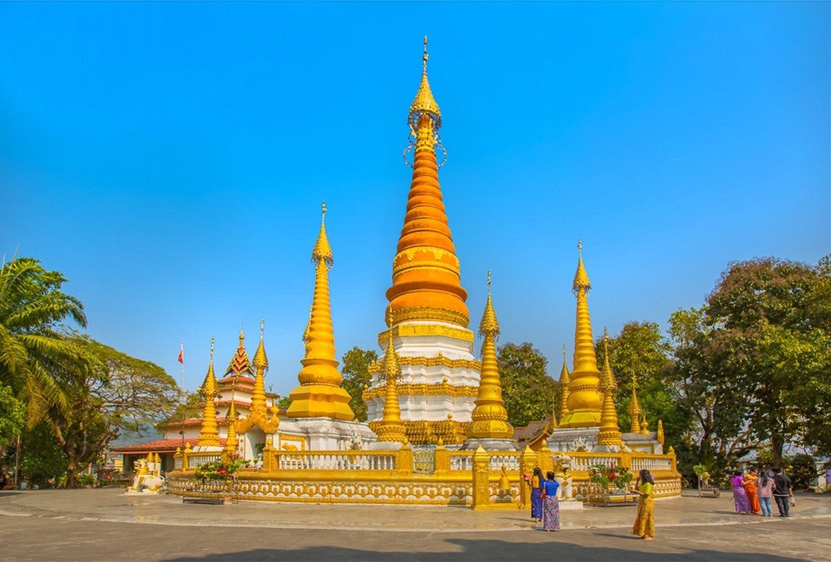 2025-04-09云南瑞丽姐勒金塔（一）