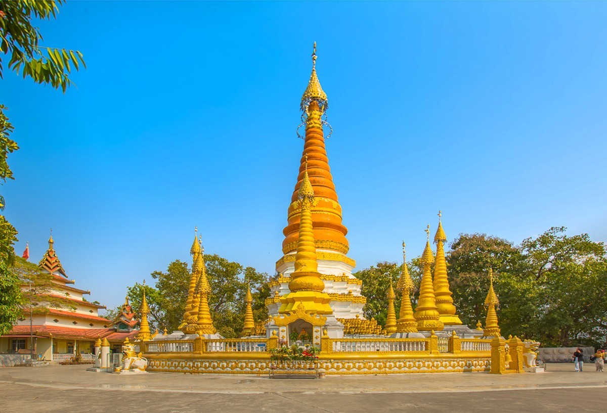 2025-04-09云南瑞丽姐勒金塔（一）