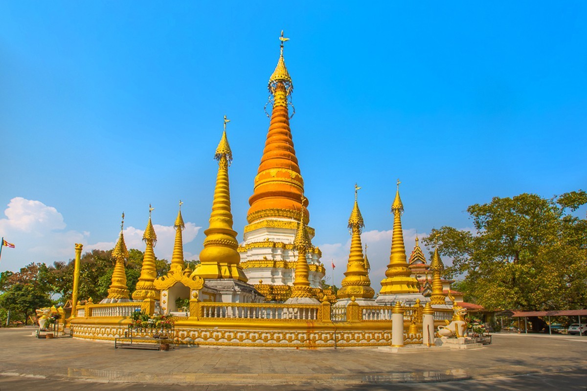 2025-04-09云南瑞丽姐勒金塔（一）