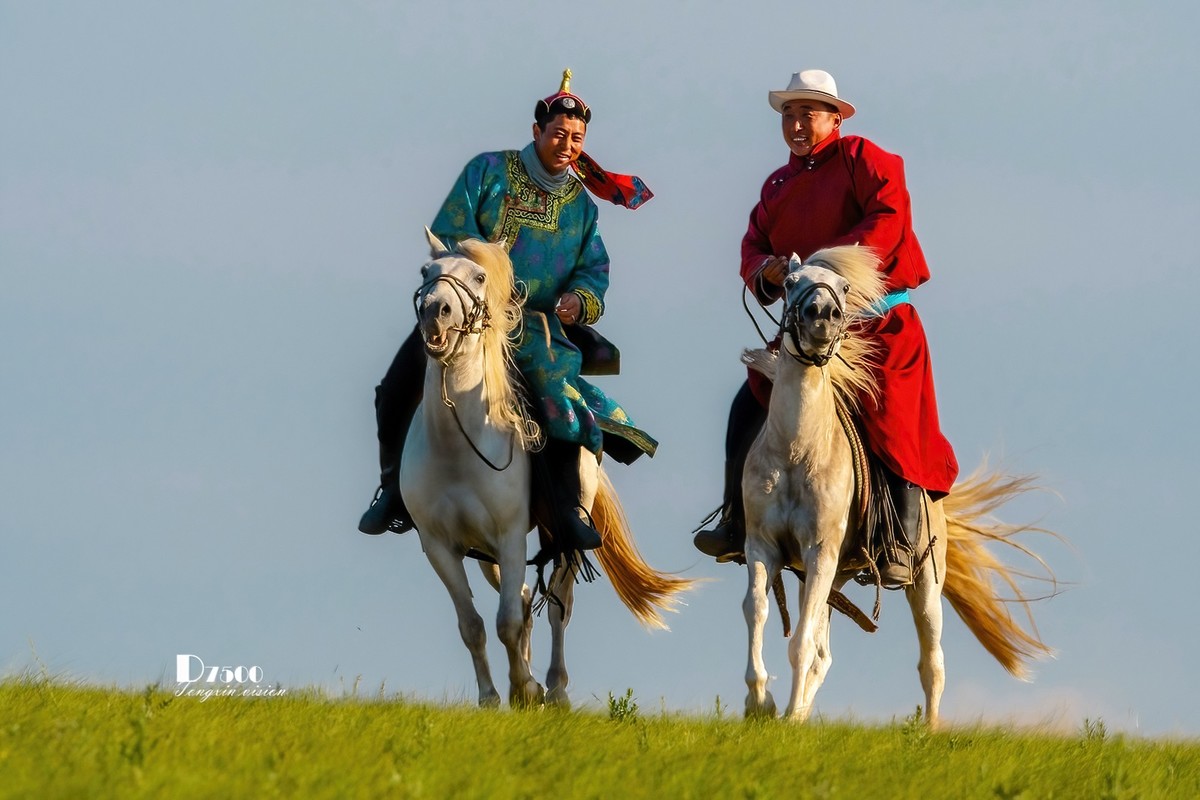 马背上的风采（10）