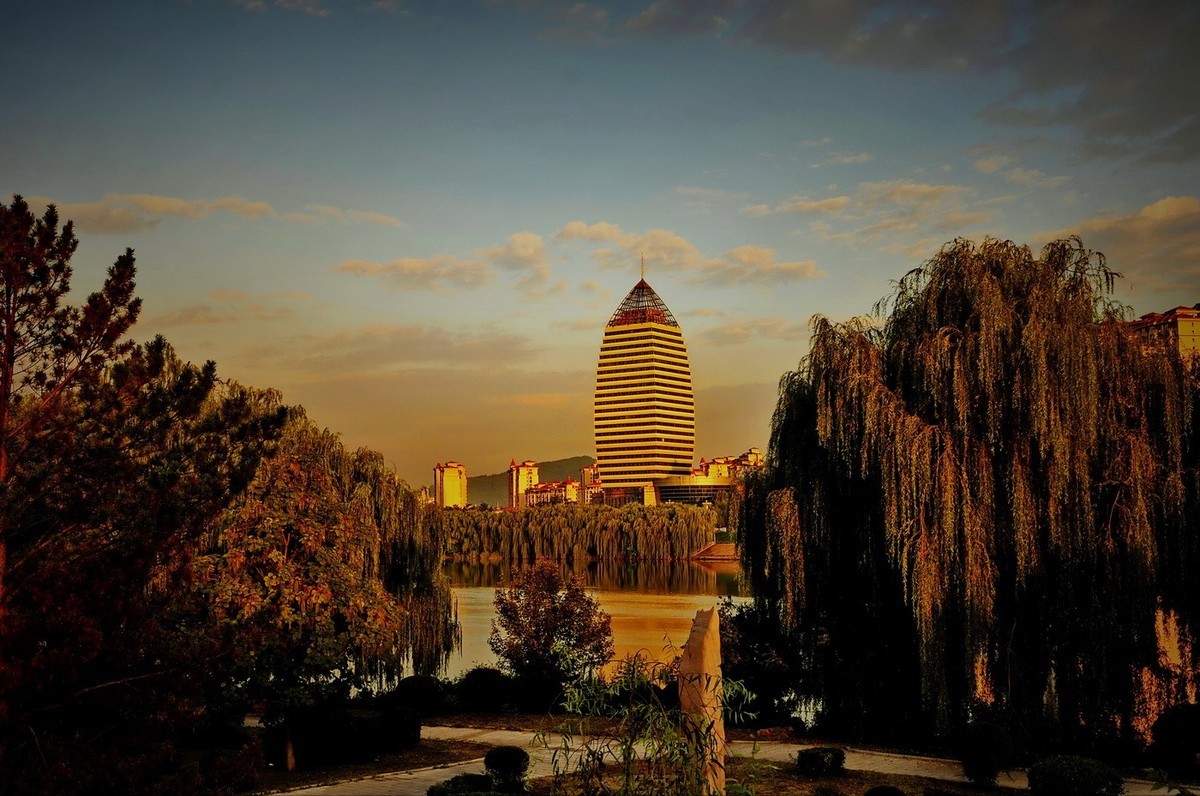 太子河畔的早晨