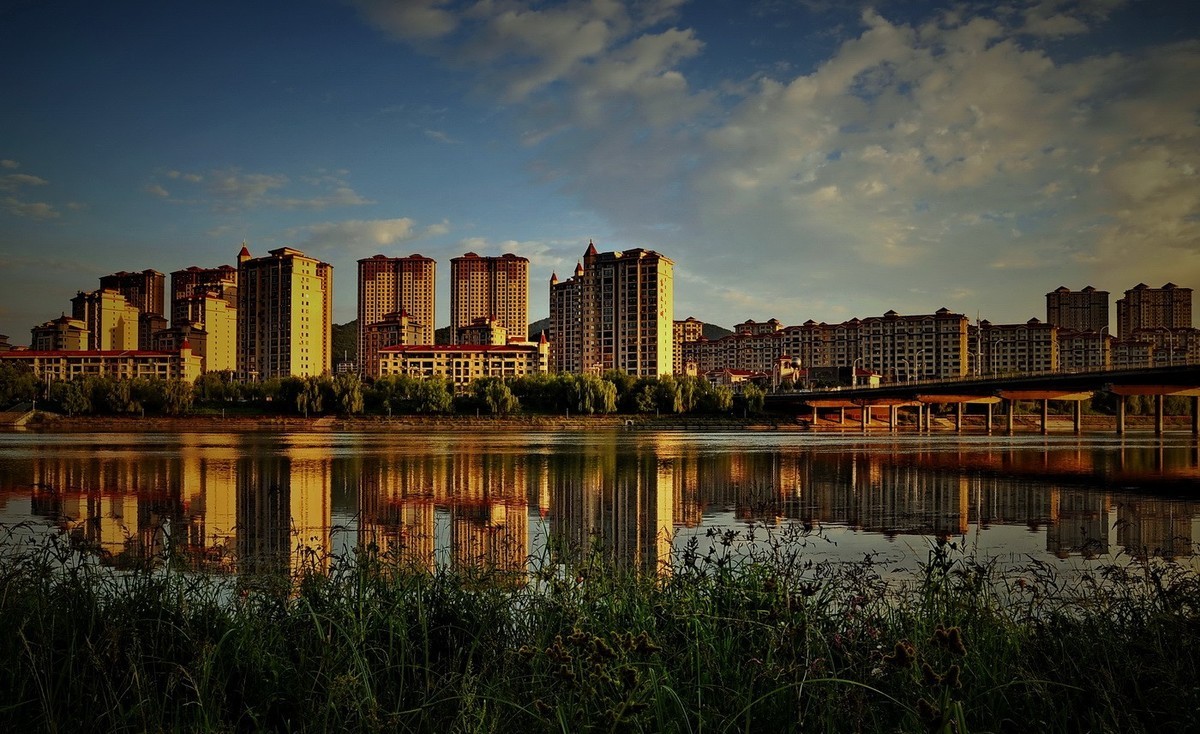 太子河畔的早晨