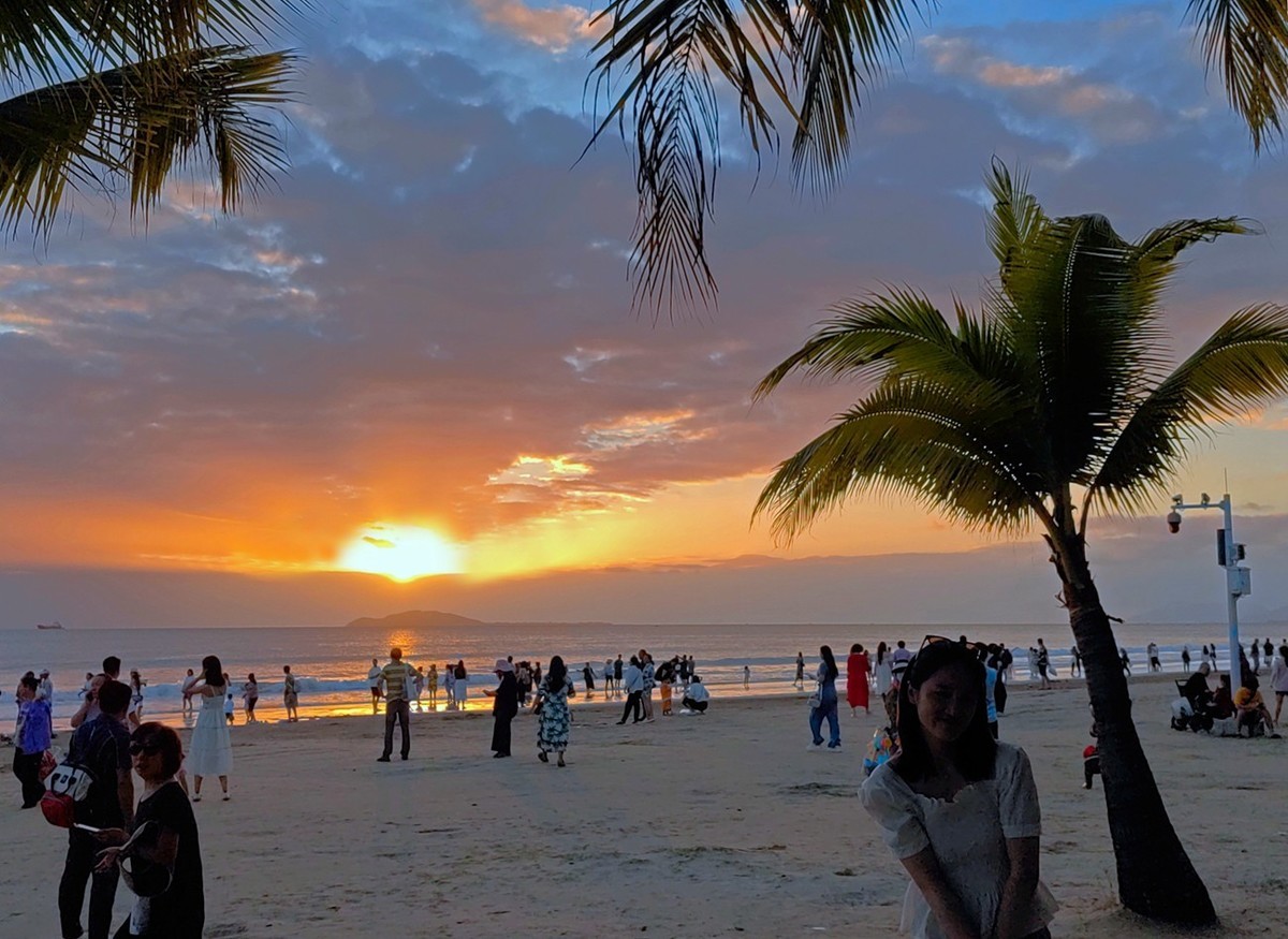 三亚椰梦长廓夕阳231218(2)