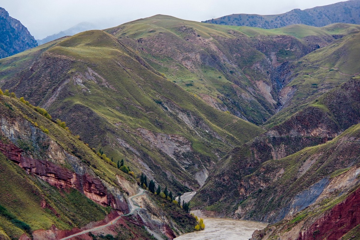 青海玛沁走同德的路上随拍