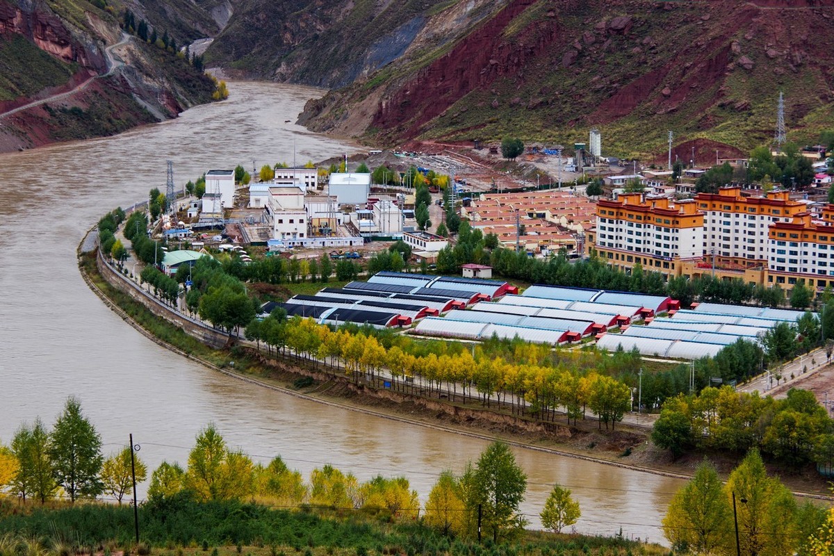 青海玛沁走同德的路上随拍