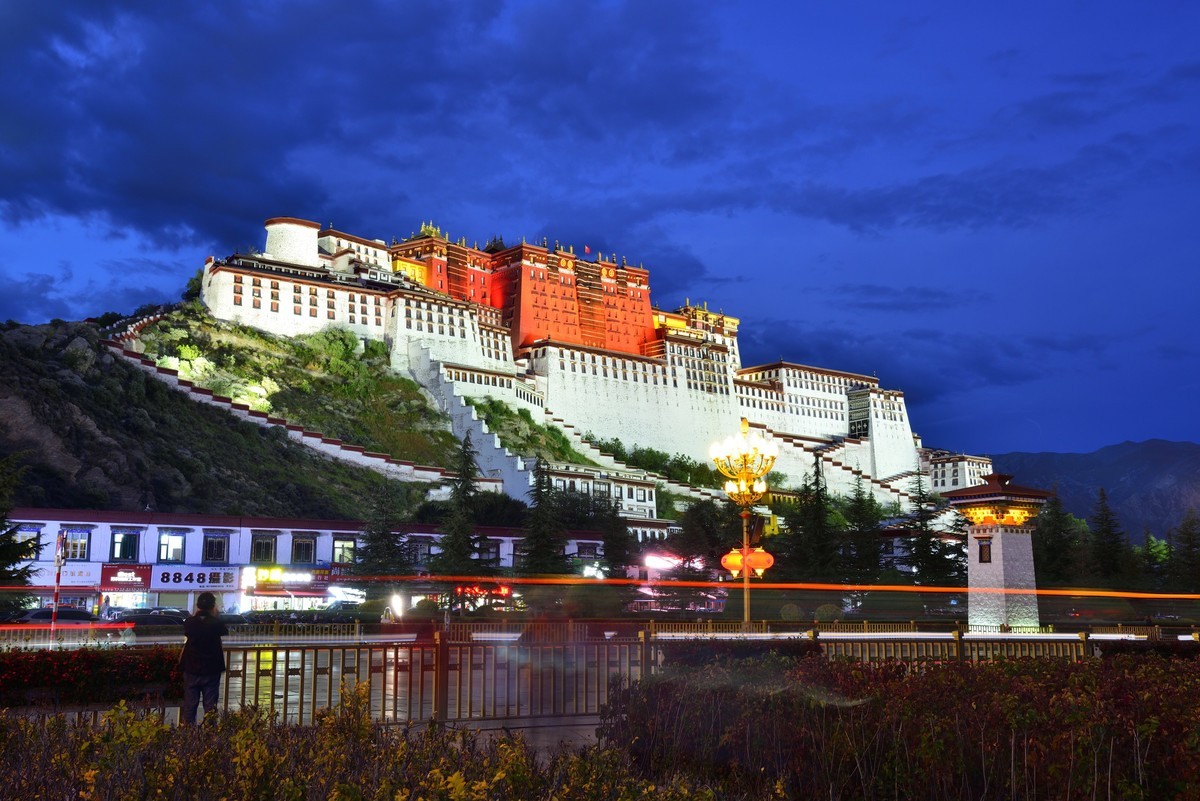 布达拉宫
