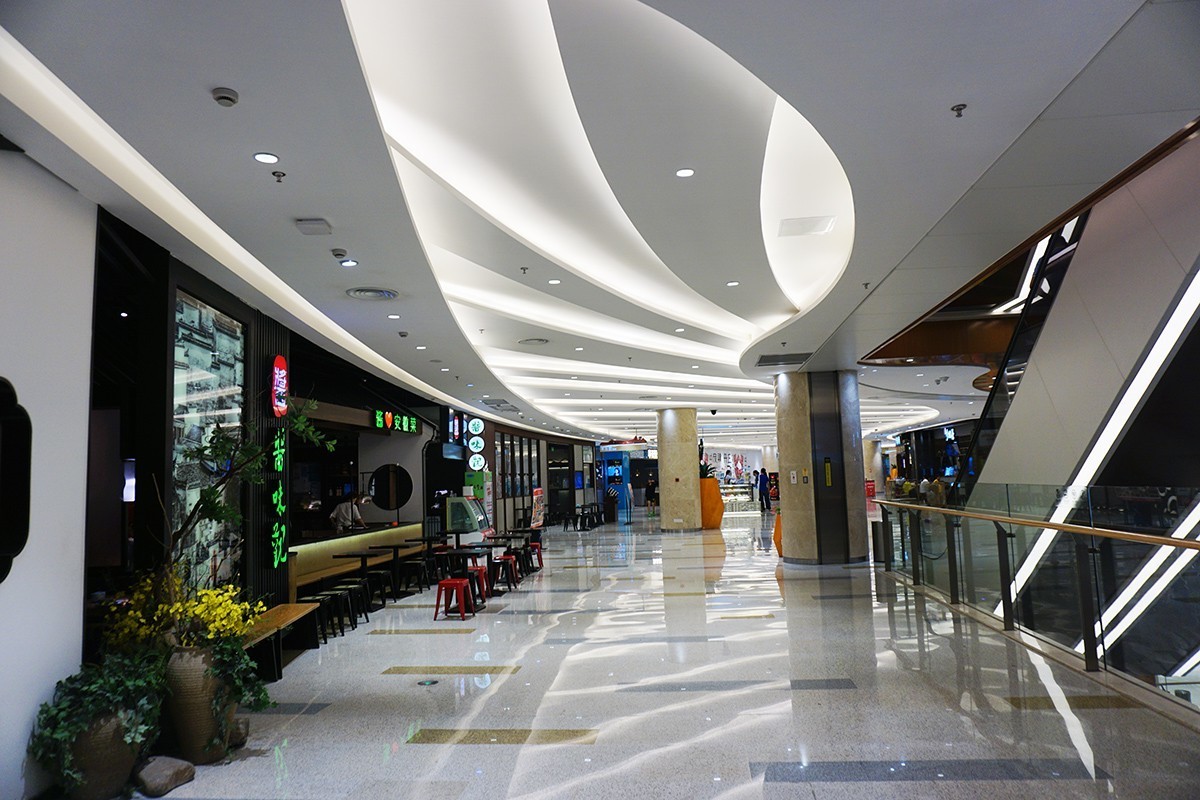 八佰伴商厦夜景