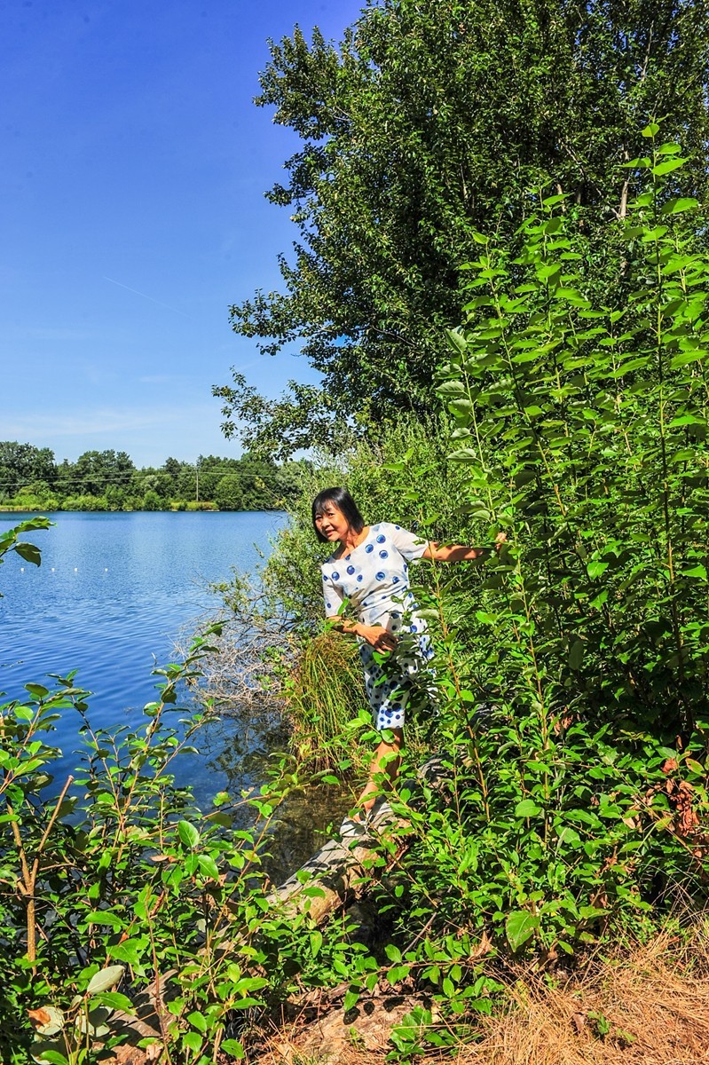 湖景人影（南德）