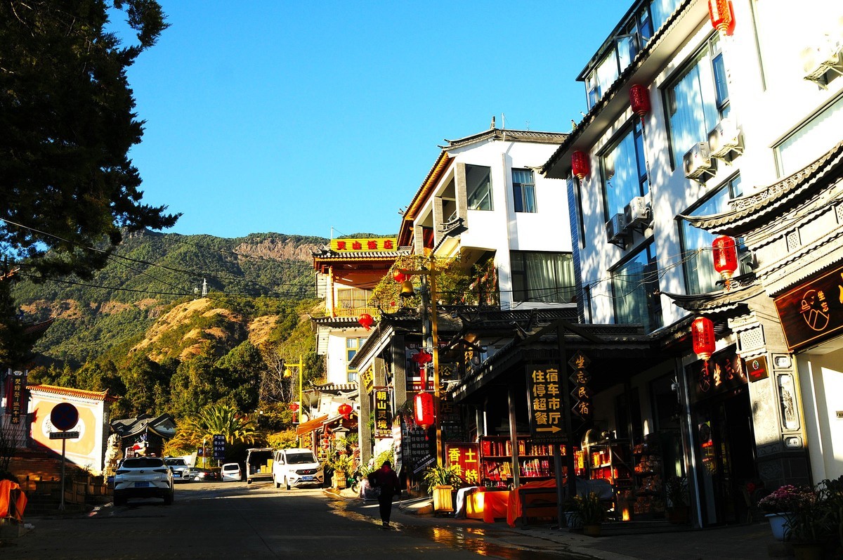 云南鸡足山门坊