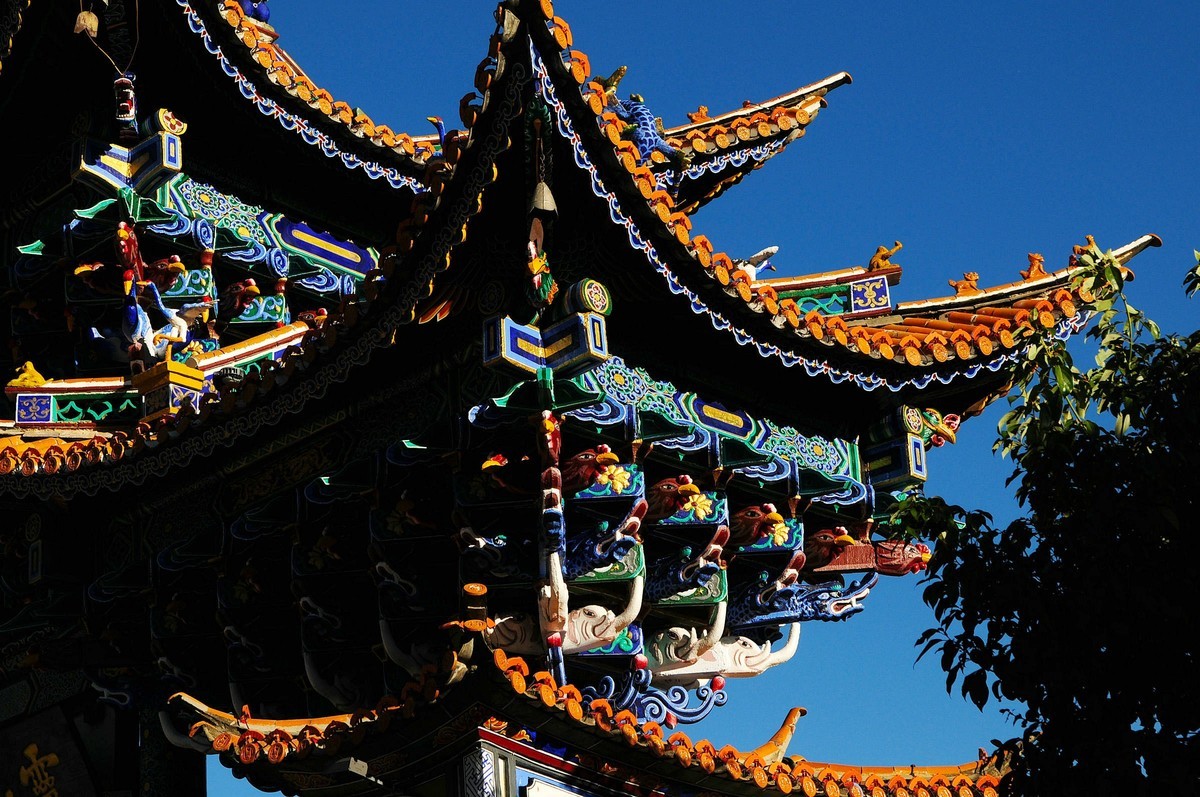 云南鸡足山门坊