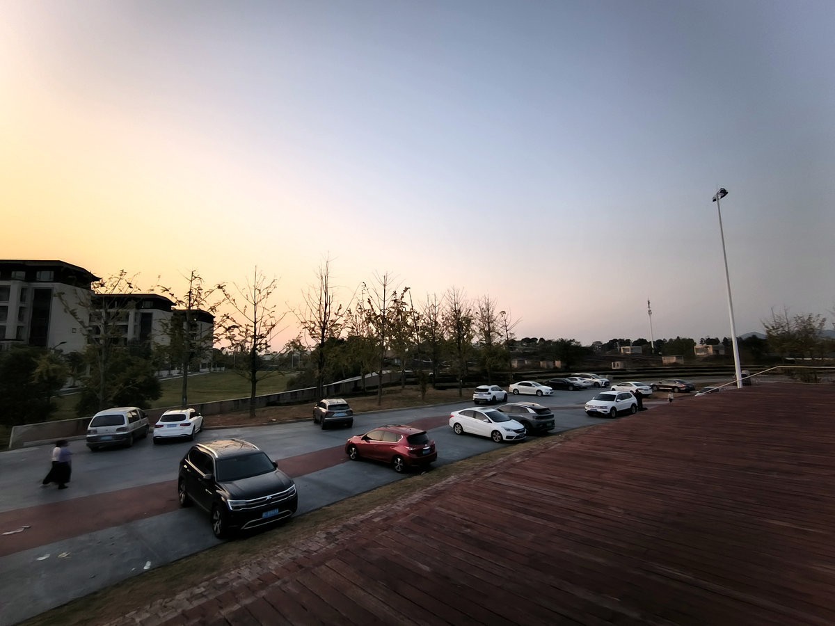 漫步星城 走街串巷（519）日暮九华湖