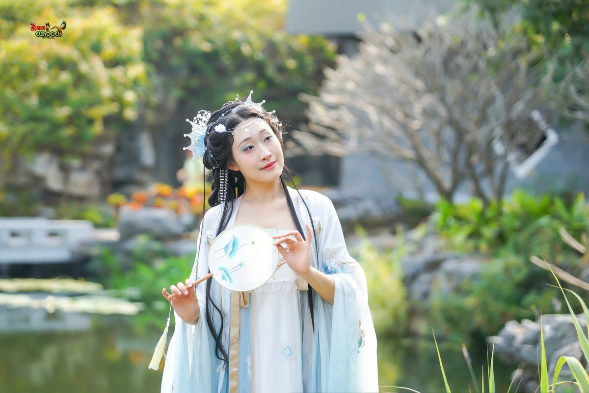 【蓝色人鱼美女】---银璐