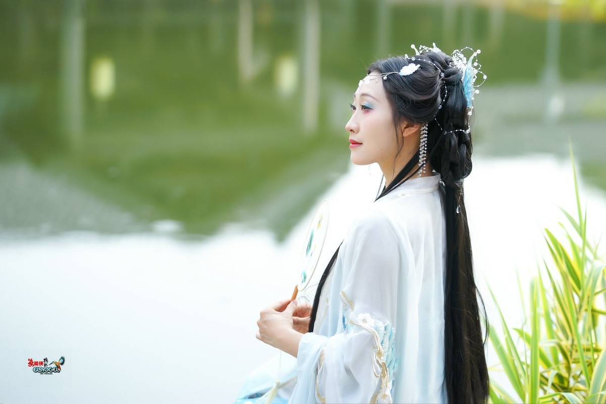 【蓝色人鱼美女】---银璐