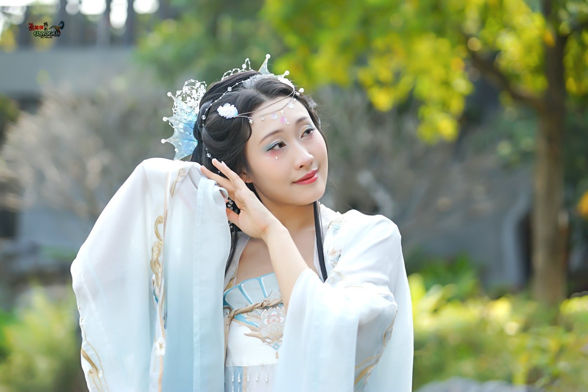 【蓝色人鱼美女】---银璐