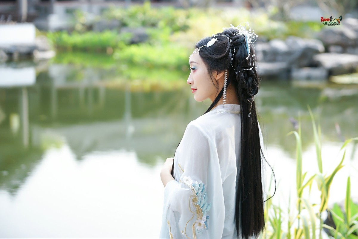 【蓝色人鱼美女】---银璐