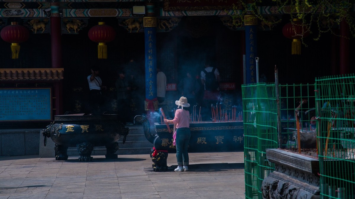 大 黑 山 石 鼓 寺 之 二