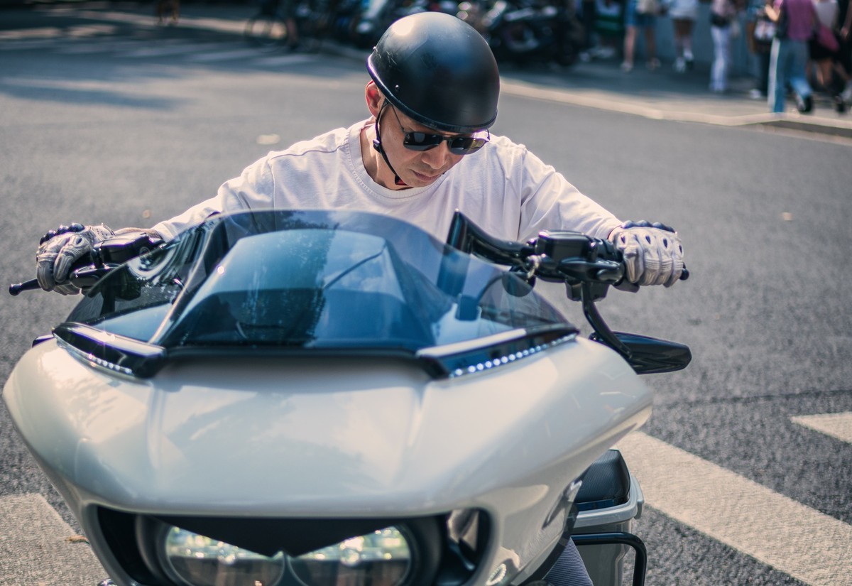 安福路上人物抓拍