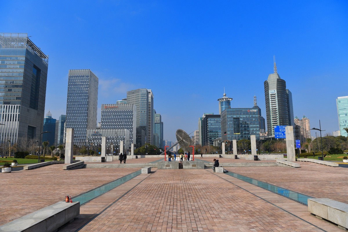 新年元旦，上海世纪广场壮丽风貌（上）