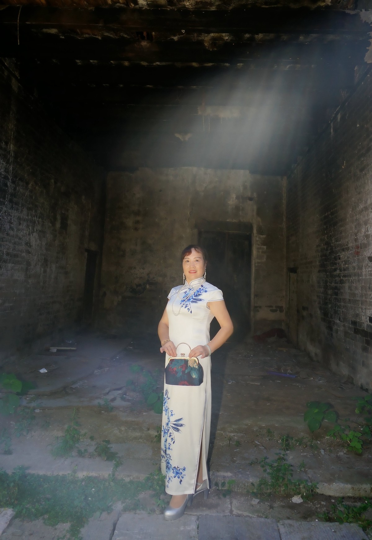 古镇羊楼洞休闲游的美女！