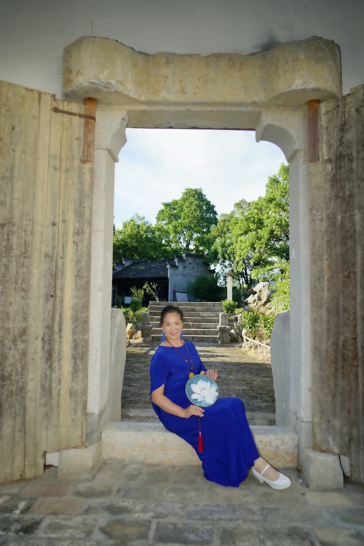 古镇羊楼洞休闲游的美女！