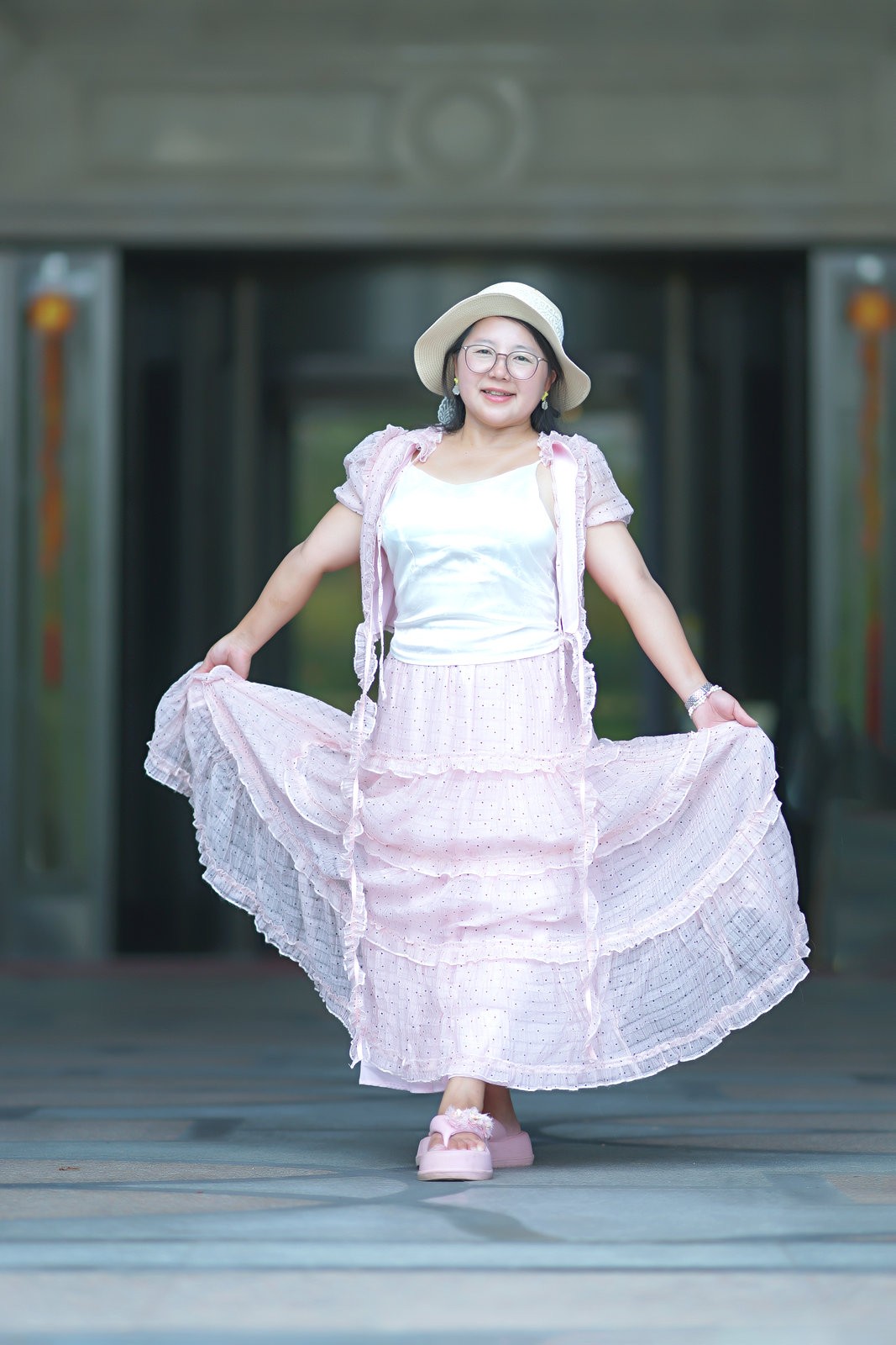 【夏日可爱美女】---婉儿