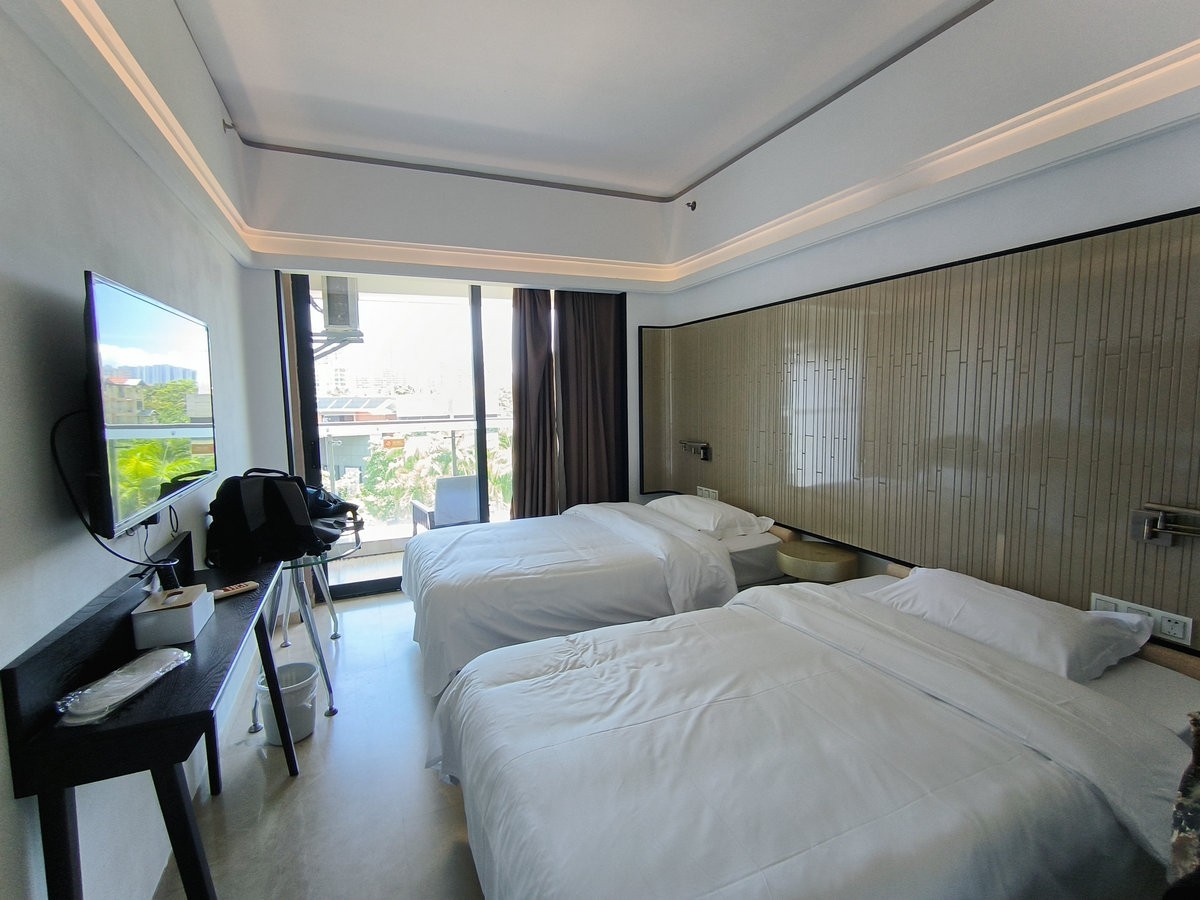 2024夏 海南环岛行（104）鹿回头上住一晚