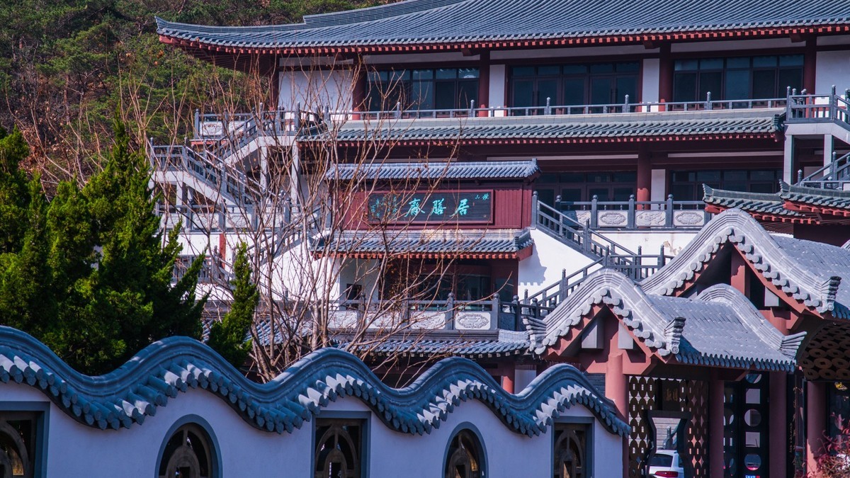 大 连 横 山 寺 公 园 景 区 （ 四 ）