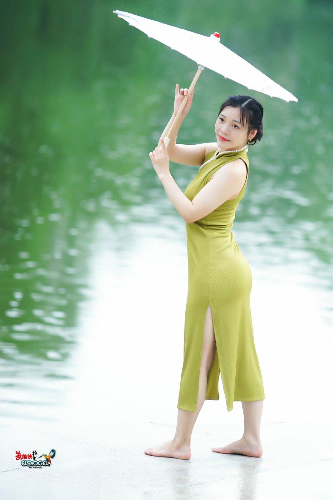 【旗艺韵律】-- 佳佳