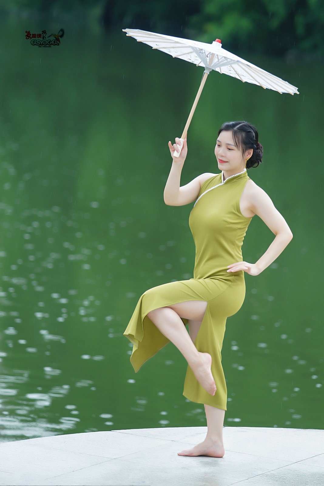 【旗艺韵律】-- 佳佳