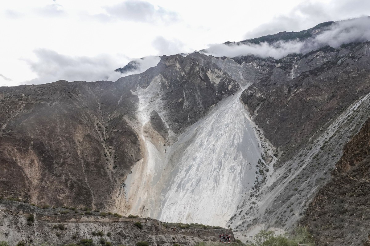 西行散记——察瓦龙至丙中洛公路2---大流沙