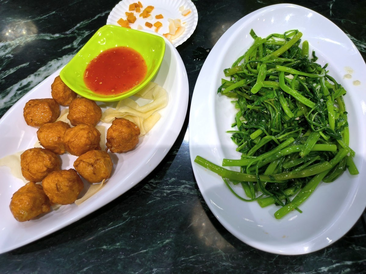 2024夏 海南环岛行（106）在三亚市吃海鲜